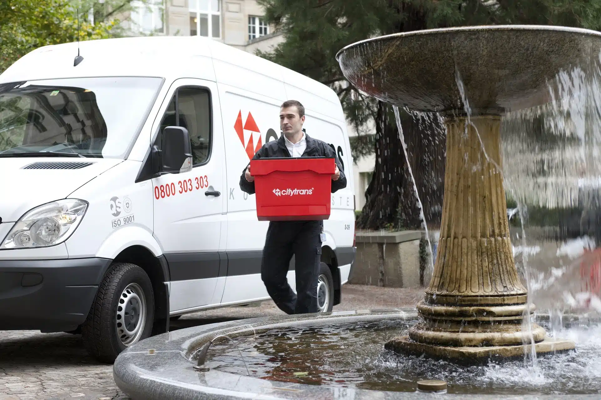 Courier Services: A Complete Guide for 2023
