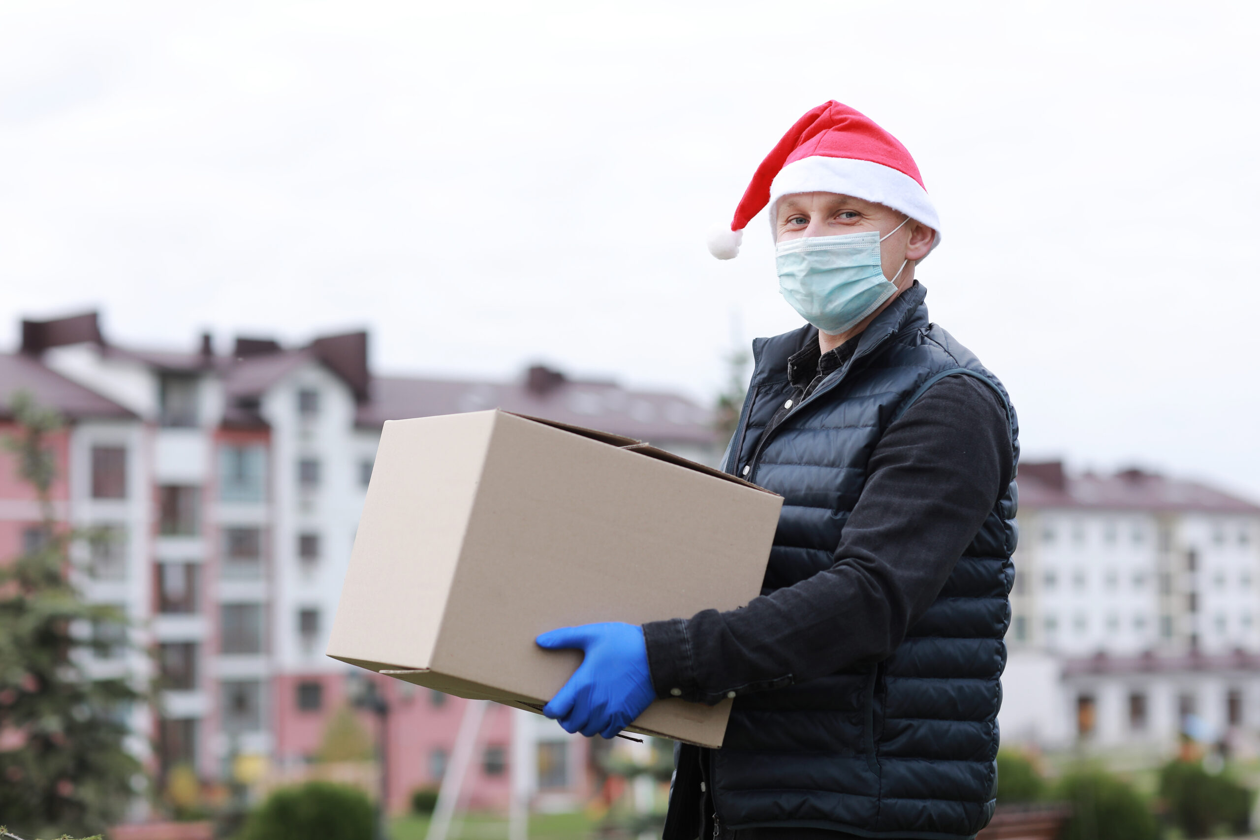Top 10 Benefits of Using an Express Courier for Your Christmas Shopping